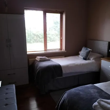 Prázdninový dům Stylish 4 Bedroom House By The Sea *