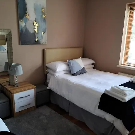 Ferienhaus Stylish 4 Bedroom House By The Sea