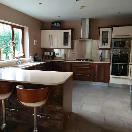 Stylish 4 Bedroom House By The Sea Prázdninový dům Wexford