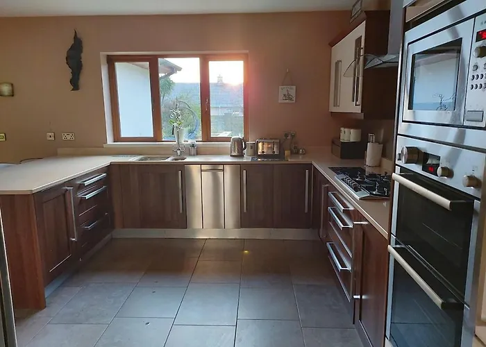 Stylish 4 Bedroom House By The Sea * Wexford