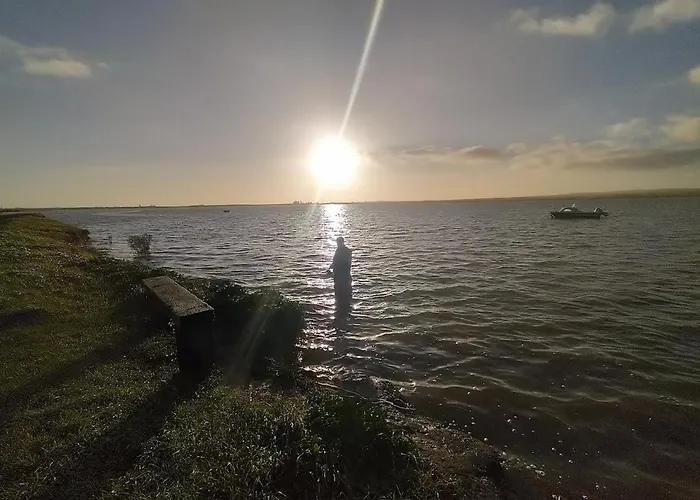 Prázdninový dům Stylish 4 Bedroom House By The Sea