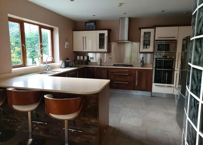 Stylish 4 Bedroom House By The Sea Prázdninový dům Wexford